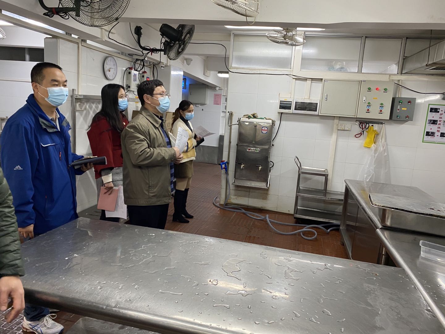 疫情防控做到位，，，监视检查落实处 ----白云山必发7790公司开展疫情防控检查事情